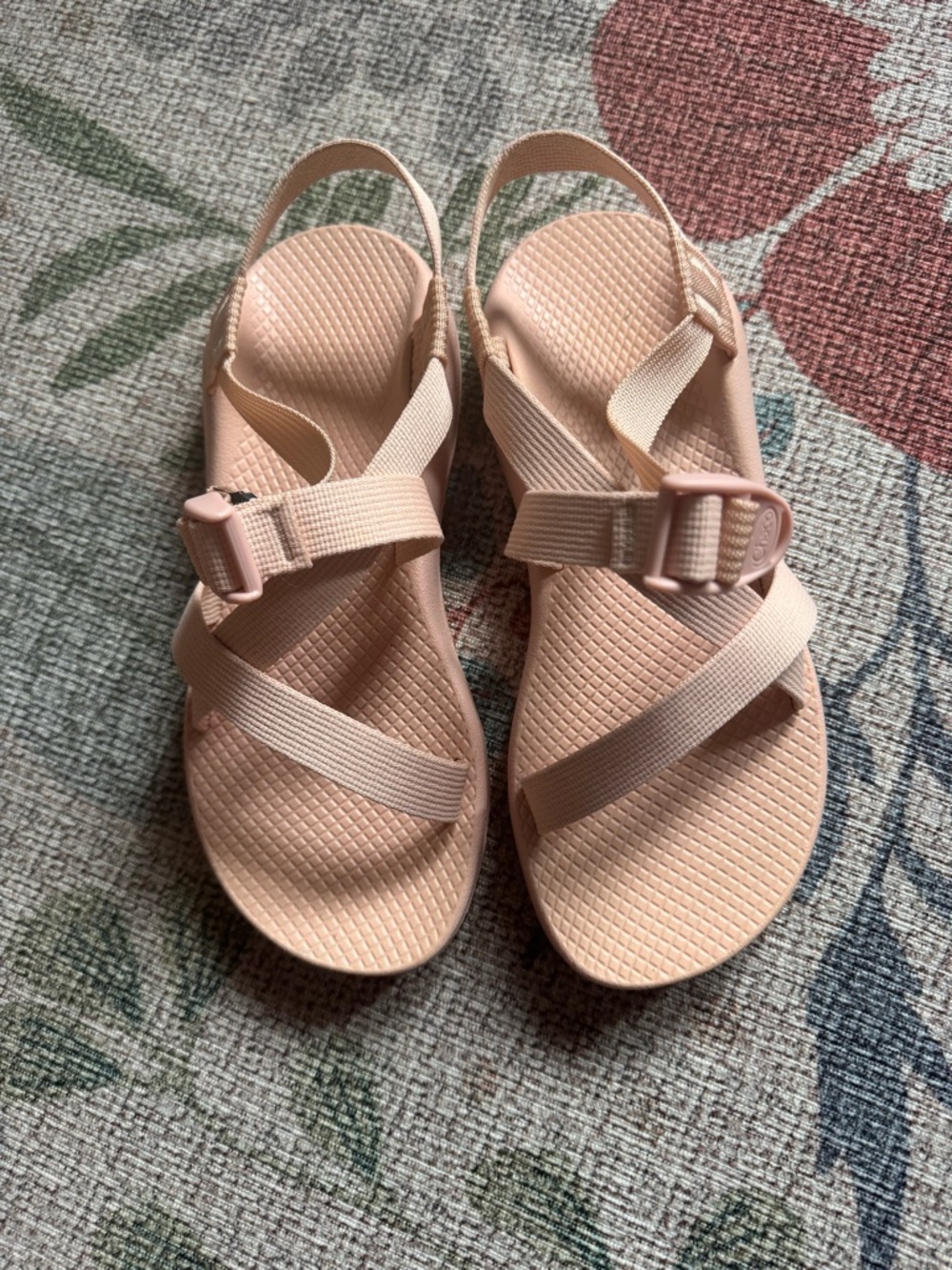 Women’s Chaco strapped/adjustable sandal - pink - 9WIDE